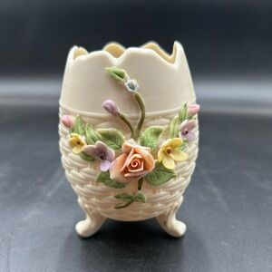 Lefton cracked egg antique ivory handpicked Floral Cream Vase, Easter KW648
